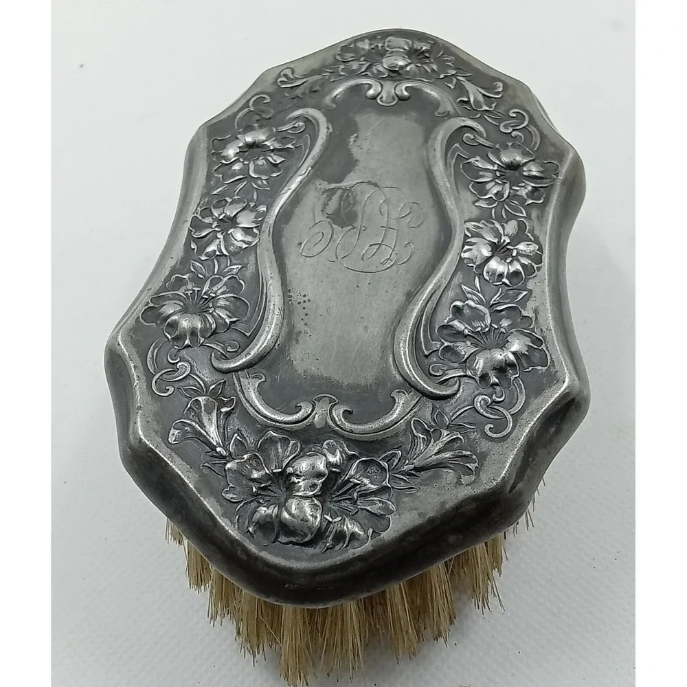 Antique‎ Art Nouveau Silver Tone Repousse Floral Monogram Vanity Clothes Brush